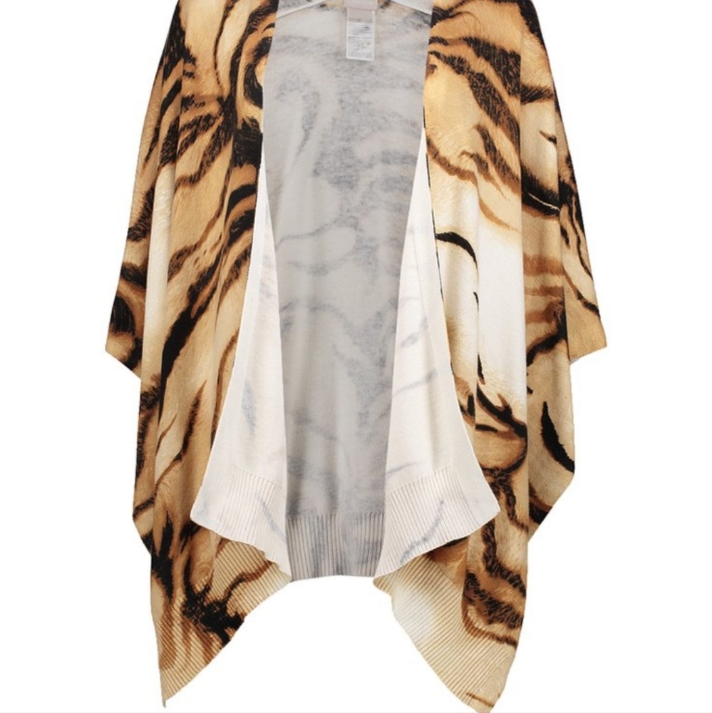 ***NWT STYLISH S/M CHICO'S TIGER SHAWL**
